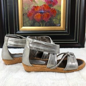 Kenneth Cole Here and Wow Sandals